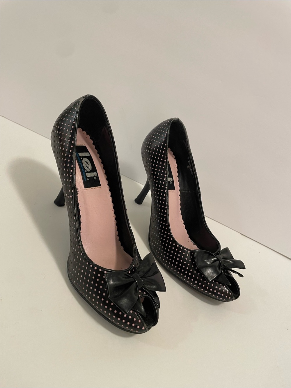 Vintage Y2K LEI Black Pink Polka Dot Bow Peep Toe Heels Size 6 Coquette Bratz